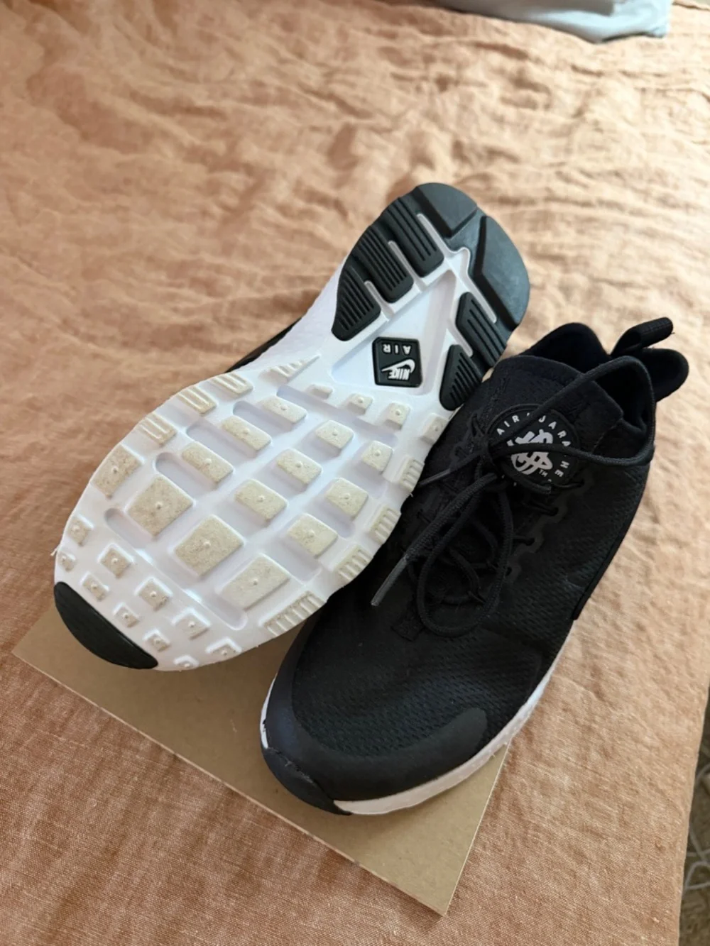 Nike Air Huarache - Size 8